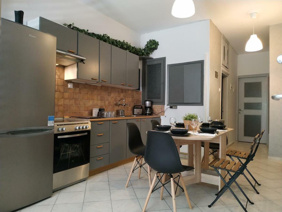 Bright Apartment Steps From The Sea Солун Екстериор снимка